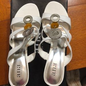 Ana ladies wedge slippers